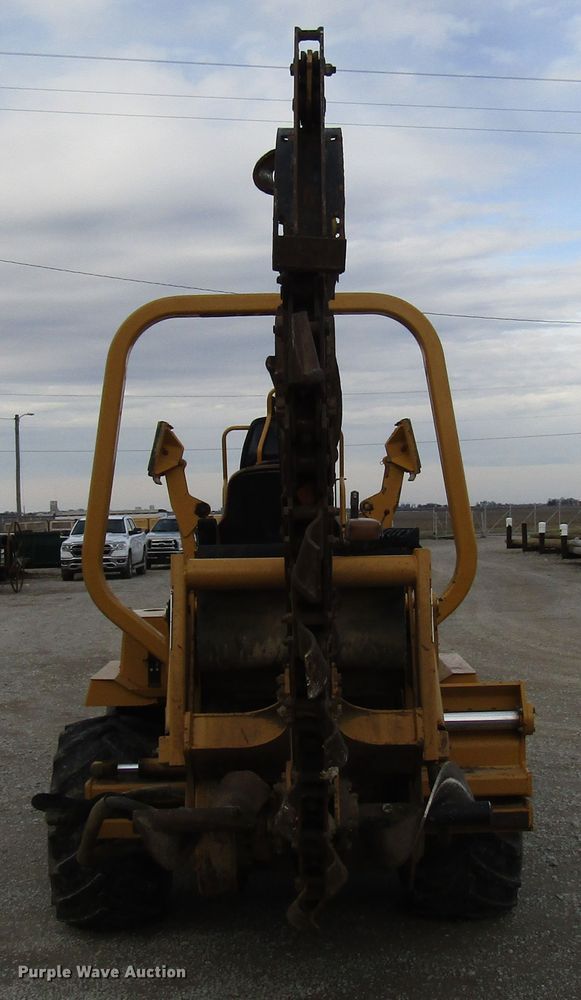 image for item DH8435 2002 Vermeer RT850 trencher