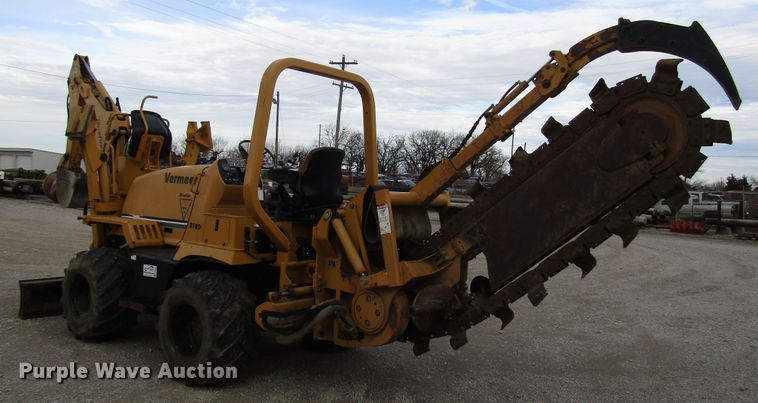 image for item DH8435 2002 Vermeer RT850 trencher