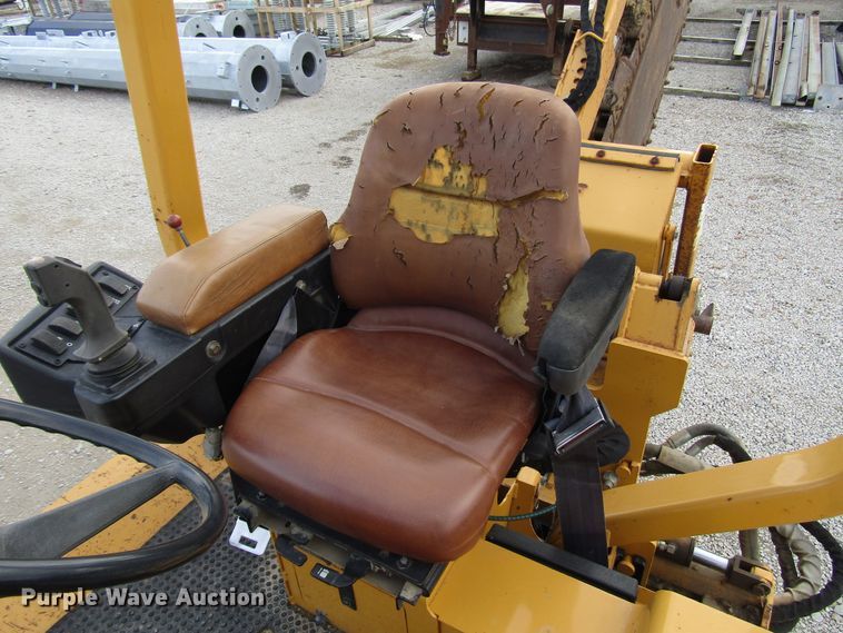 image for item DH8435 2002 Vermeer RT850 trencher