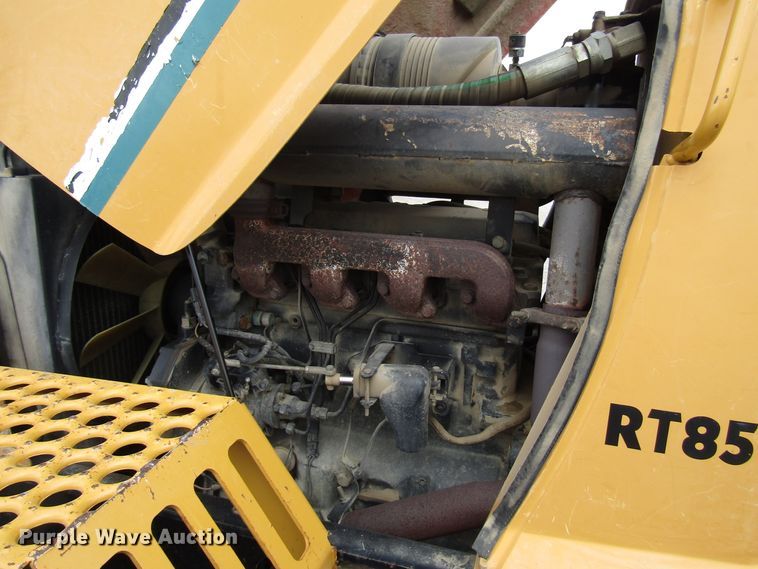 image for item DH8435 2002 Vermeer RT850 trencher