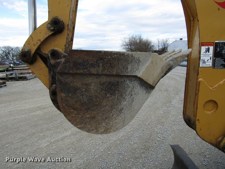 image for item DH8435 2002 Vermeer RT850 trencher