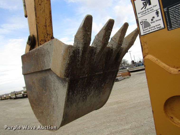 image for item DH8435 2002 Vermeer RT850 trencher