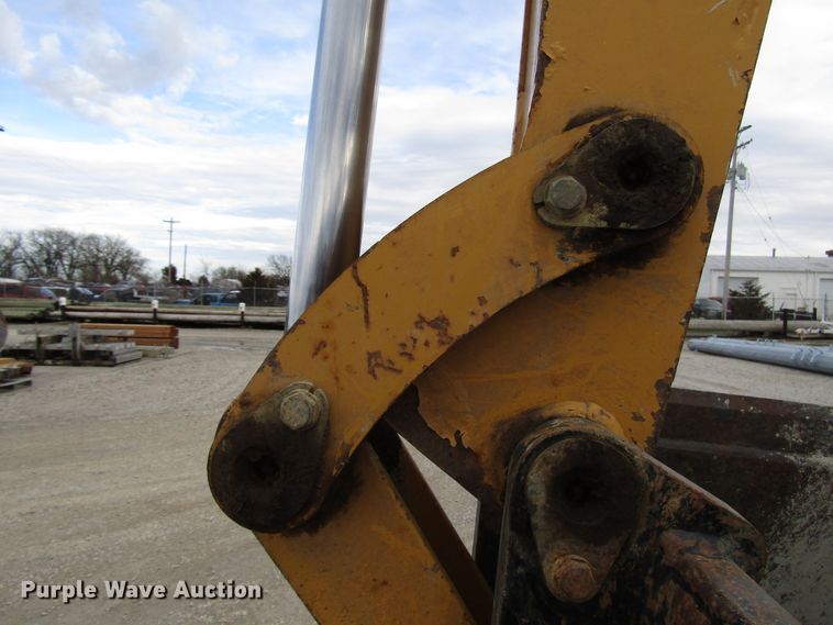 image for item DH8435 2002 Vermeer RT850 trencher