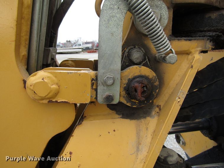 image for item DH8435 2002 Vermeer RT850 trencher