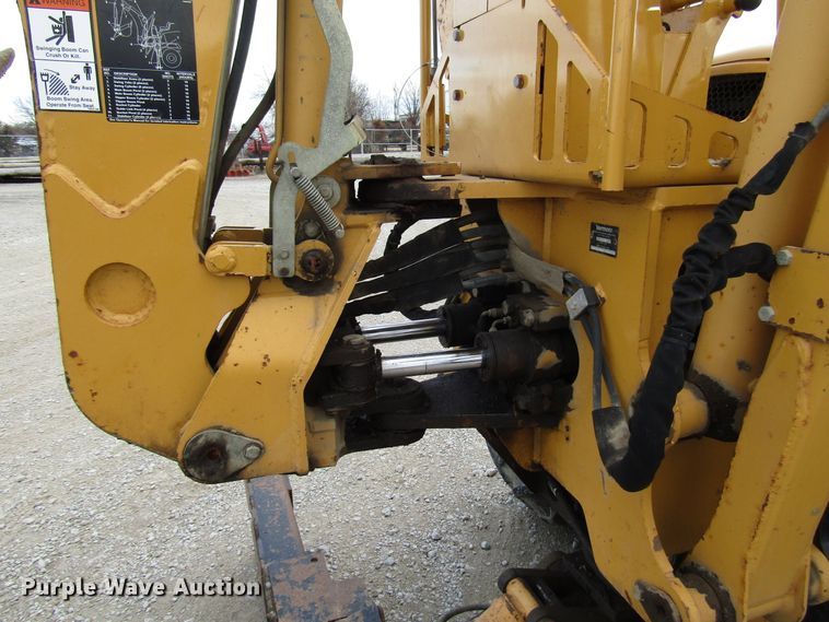 image for item DH8435 2002 Vermeer RT850 trencher