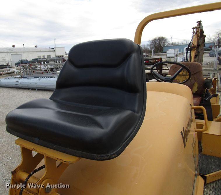 image for item DH8435 2002 Vermeer RT850 trencher