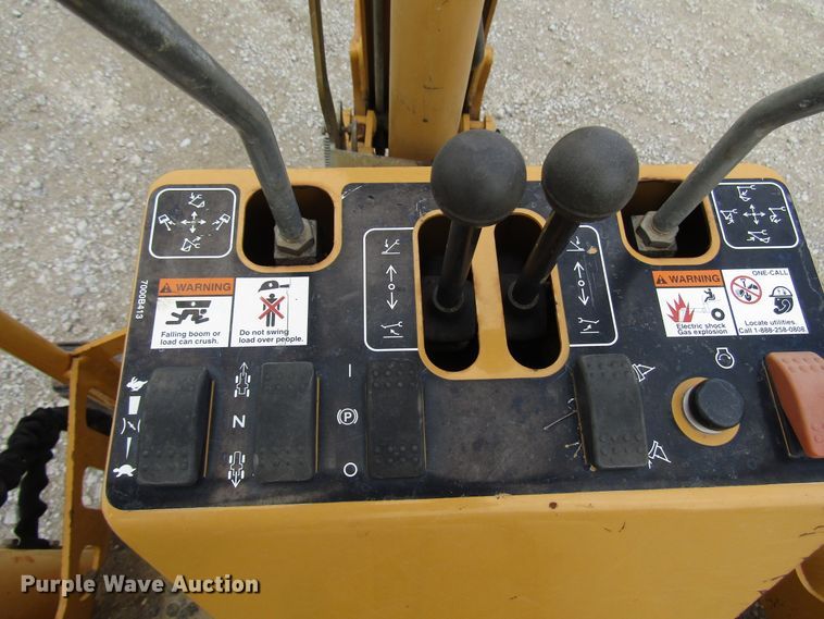 image for item DH8435 2002 Vermeer RT850 trencher