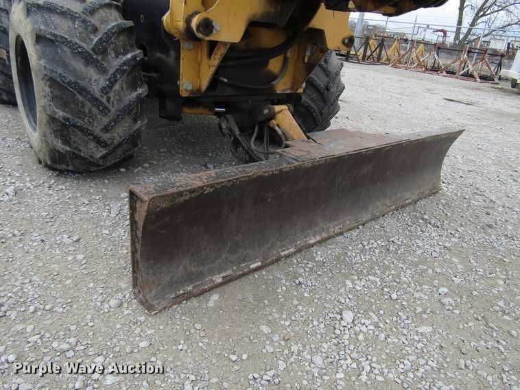 image for item DH8435 2002 Vermeer RT850 trencher