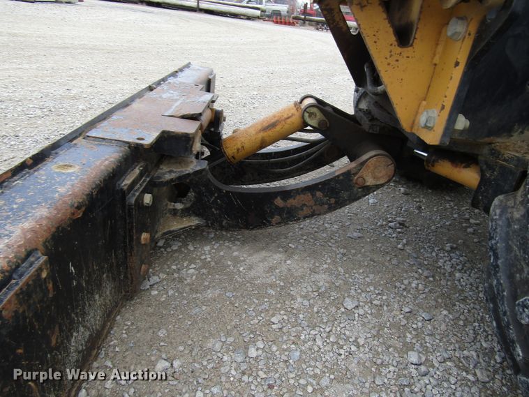 image for item DH8435 2002 Vermeer RT850 trencher