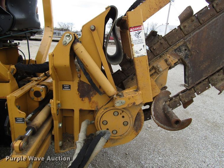 image for item DH8435 2002 Vermeer RT850 trencher