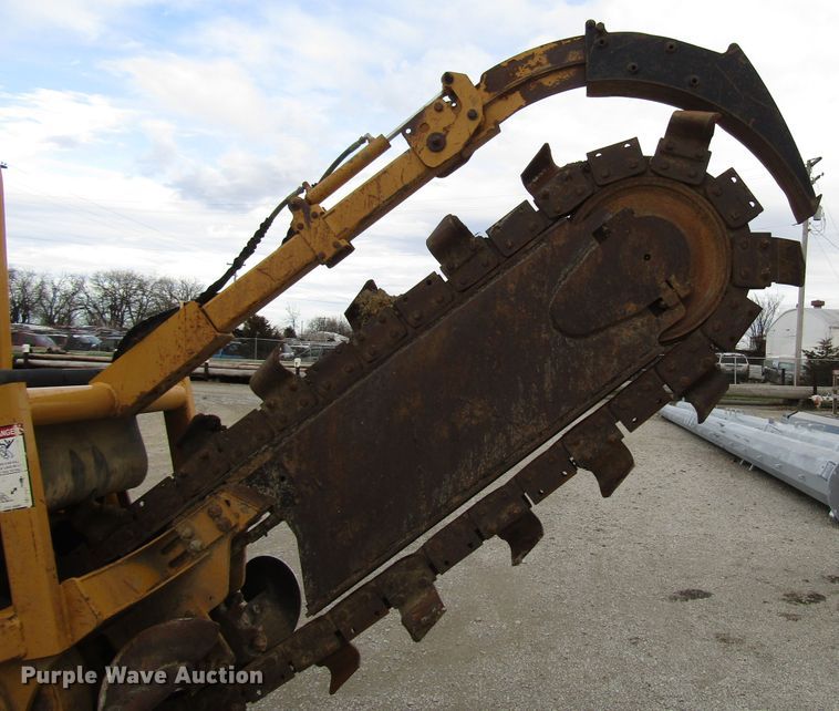 image for item DH8435 2002 Vermeer RT850 trencher