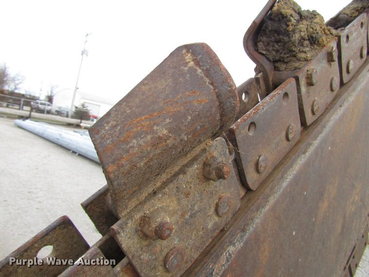 image for item DH8435 2002 Vermeer RT850 trencher