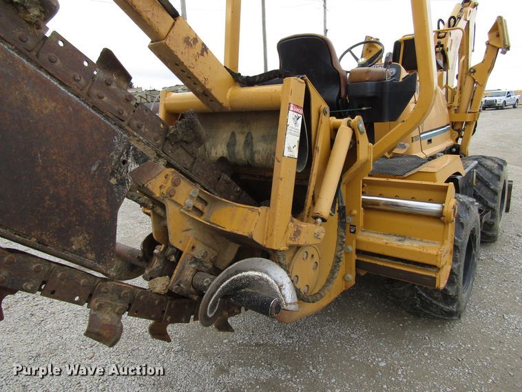 image for item DH8435 2002 Vermeer RT850 trencher