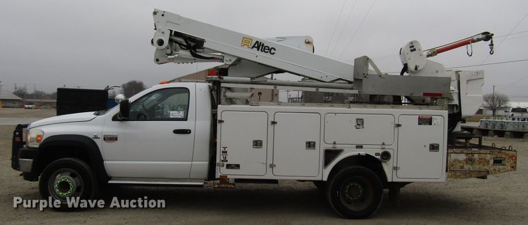 image for item DH8437 2010 Dodge Ram 5500 bucket truck