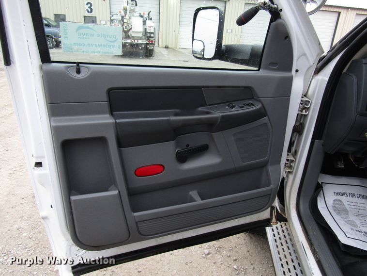 image for item DH8437 2010 Dodge Ram 5500 bucket truck