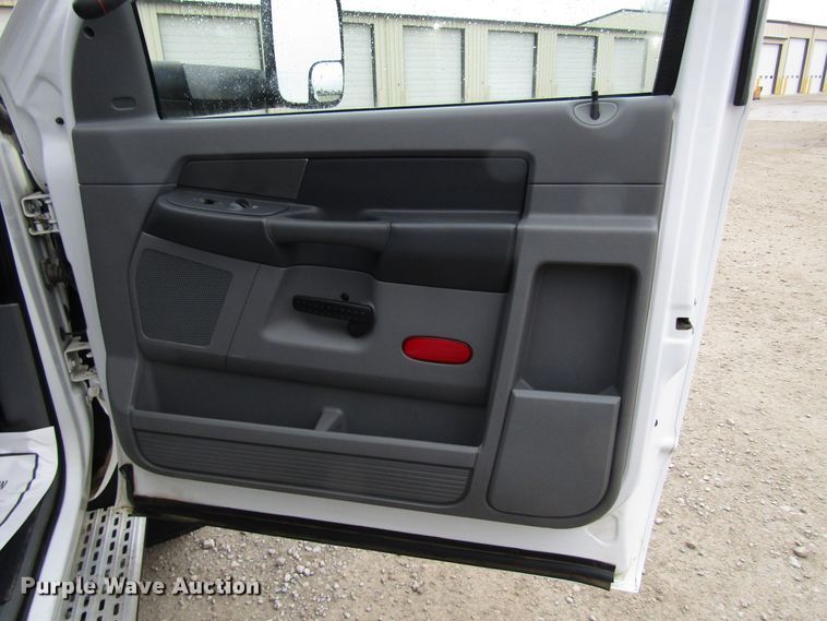 image for item DH8437 2010 Dodge Ram 5500 bucket truck