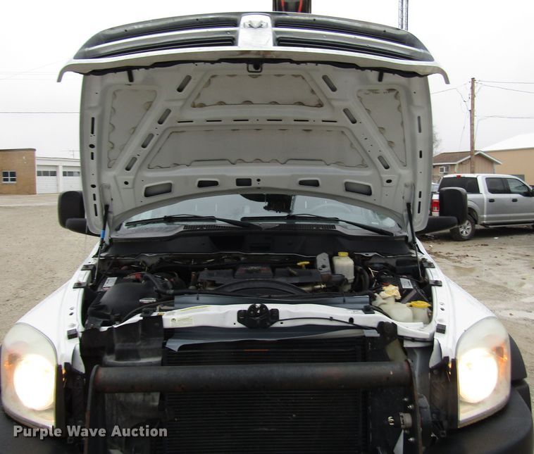 image for item DH8437 2010 Dodge Ram 5500 bucket truck