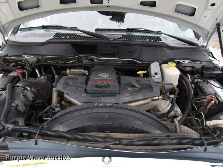 image for item DH8437 2010 Dodge Ram 5500 bucket truck