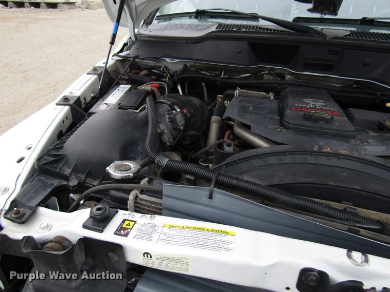 image for item DH8437 2010 Dodge Ram 5500 bucket truck