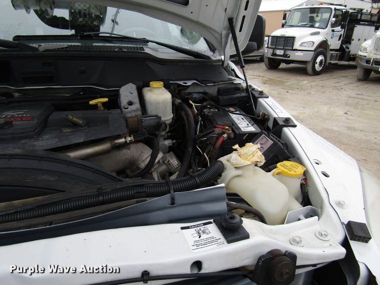 image for item DH8437 2010 Dodge Ram 5500 bucket truck