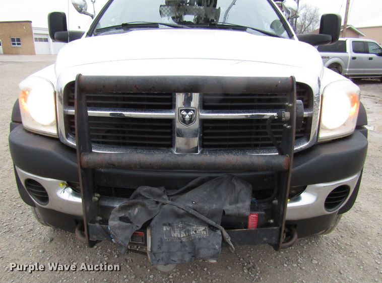 image for item DH8437 2010 Dodge Ram 5500 bucket truck