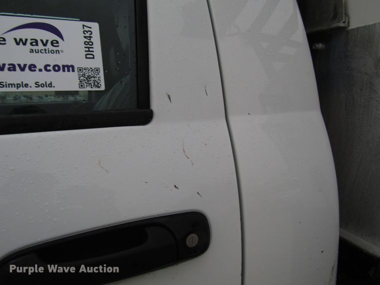 image for item DH8437 2010 Dodge Ram 5500 bucket truck