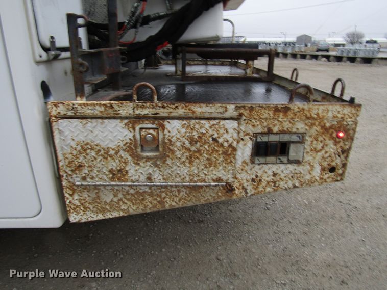 image for item DH8437 2010 Dodge Ram 5500 bucket truck