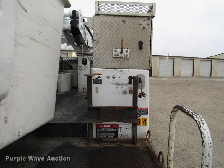 image for item DH8437 2010 Dodge Ram 5500 bucket truck