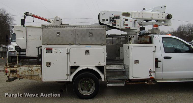 image for item DH8437 2010 Dodge Ram 5500 bucket truck
