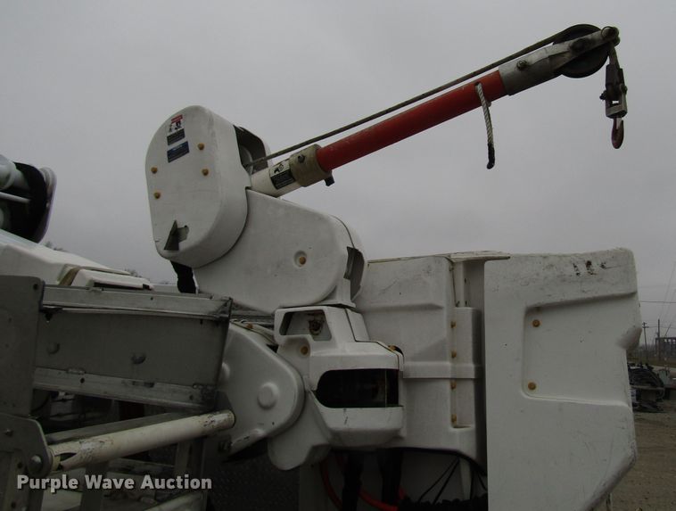 image for item DH8437 2010 Dodge Ram 5500 bucket truck