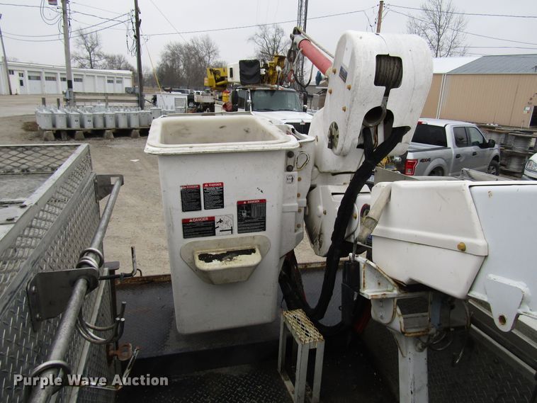 image for item DH8437 2010 Dodge Ram 5500 bucket truck