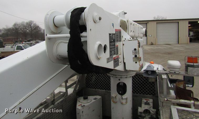 image for item DH8437 2010 Dodge Ram 5500 bucket truck