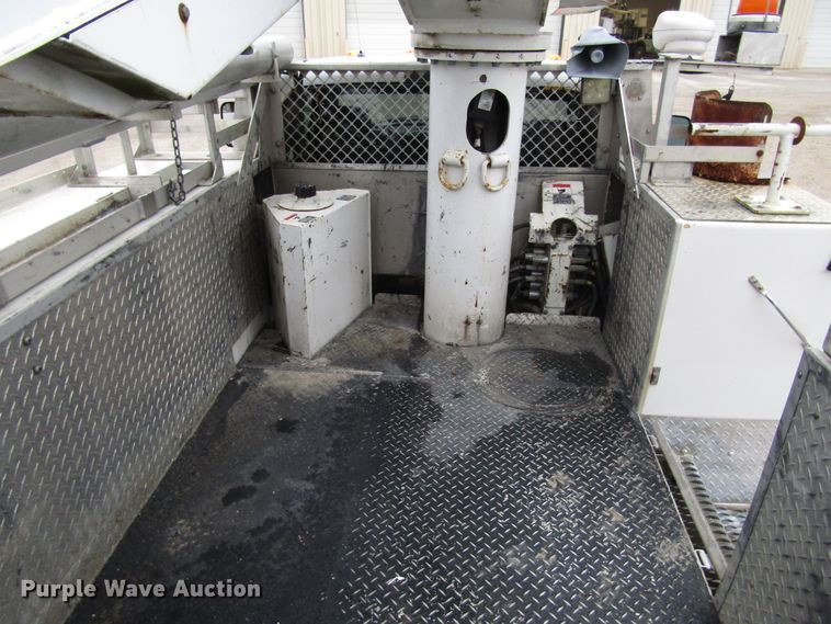 image for item DH8437 2010 Dodge Ram 5500 bucket truck