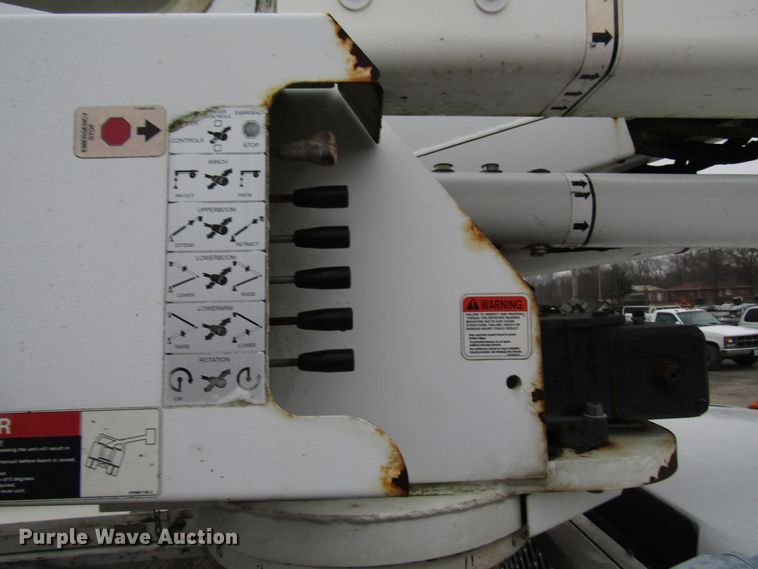 image for item DH8437 2010 Dodge Ram 5500 bucket truck