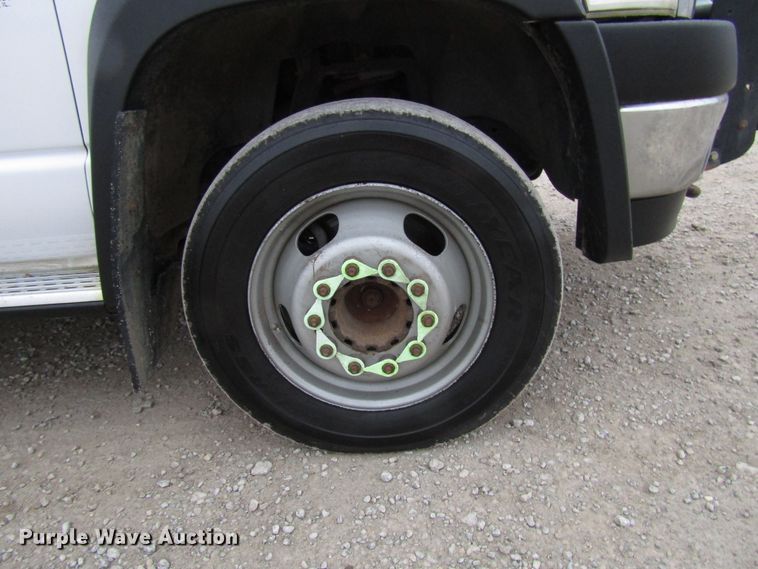 image for item DH8437 2010 Dodge Ram 5500 bucket truck