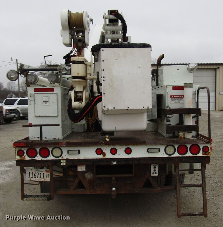 image for item DH8438 2009 International 4300 bucket truck