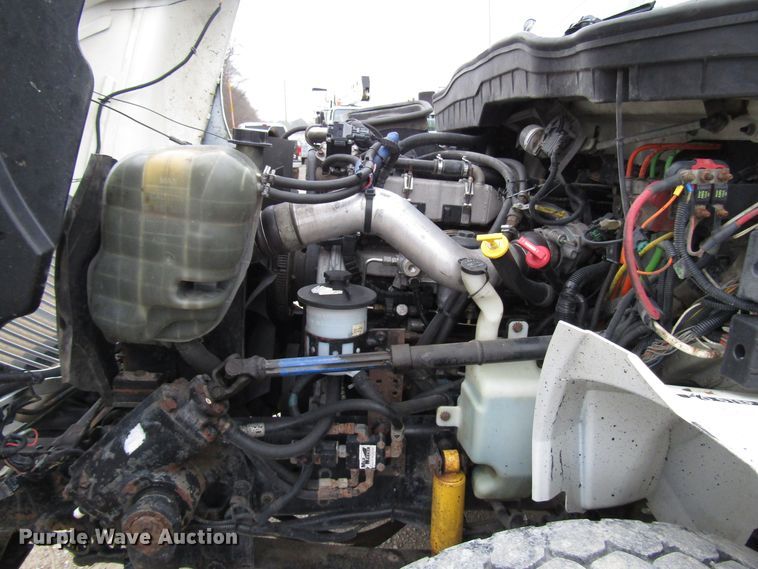 image for item DH8438 2009 International 4300 bucket truck