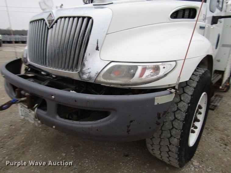 image for item DH8438 2009 International 4300 bucket truck