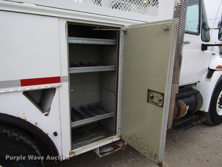 image for item DH8438 2009 International 4300 bucket truck