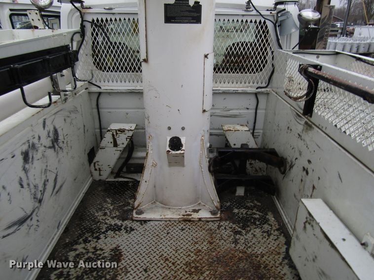 image for item DH8438 2009 International 4300 bucket truck