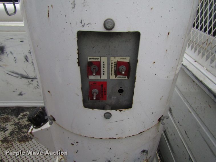 image for item DH8438 2009 International 4300 bucket truck