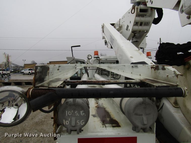 image for item DH8438 2009 International 4300 bucket truck