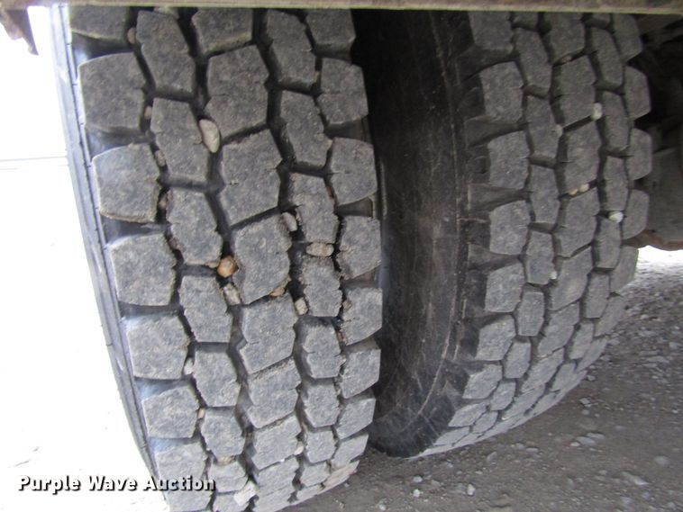 image for item DH8438 2009 International 4300 bucket truck