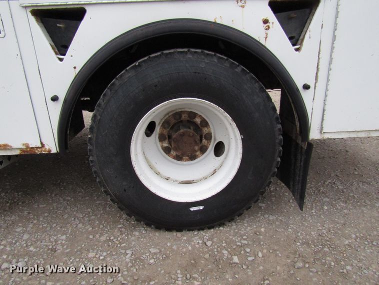 image for item DH8438 2009 International 4300 bucket truck