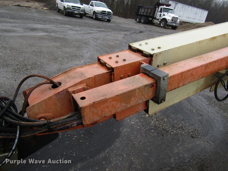 image for item DH8439 2007 JLG 800S boom lift