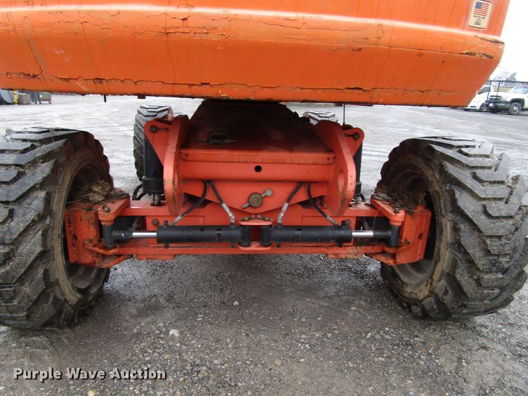 image for item DH8439 2007 JLG 800S boom lift