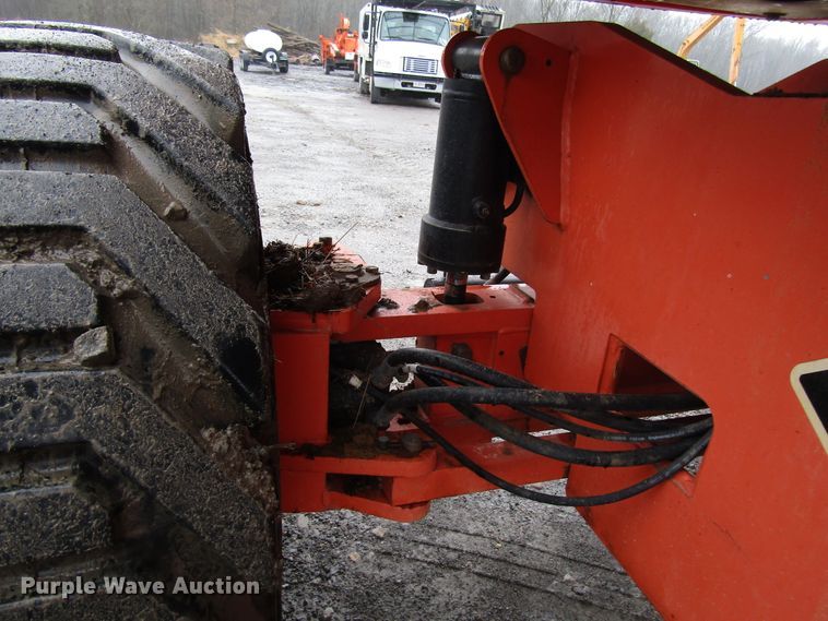 image for item DH8439 2007 JLG 800S boom lift