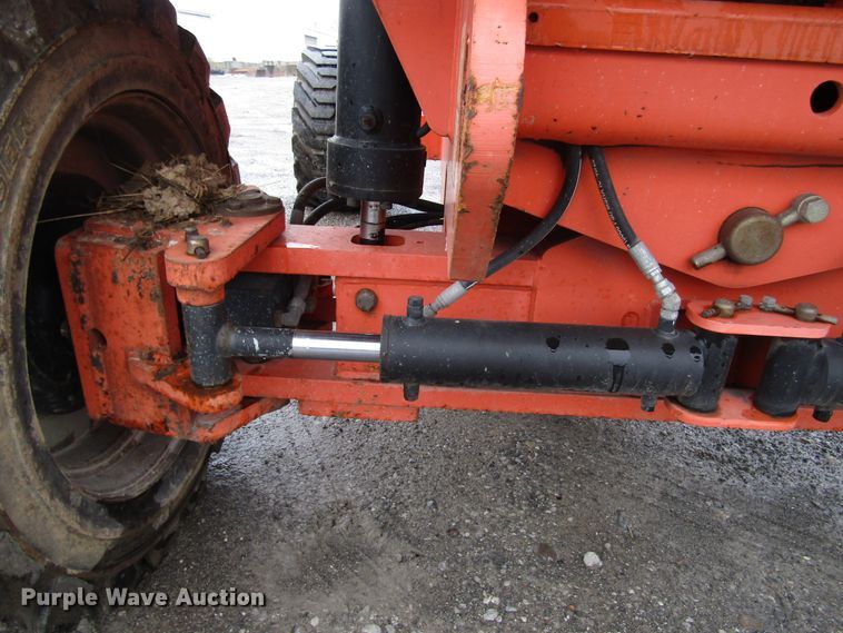 image for item DH8439 2007 JLG 800S boom lift