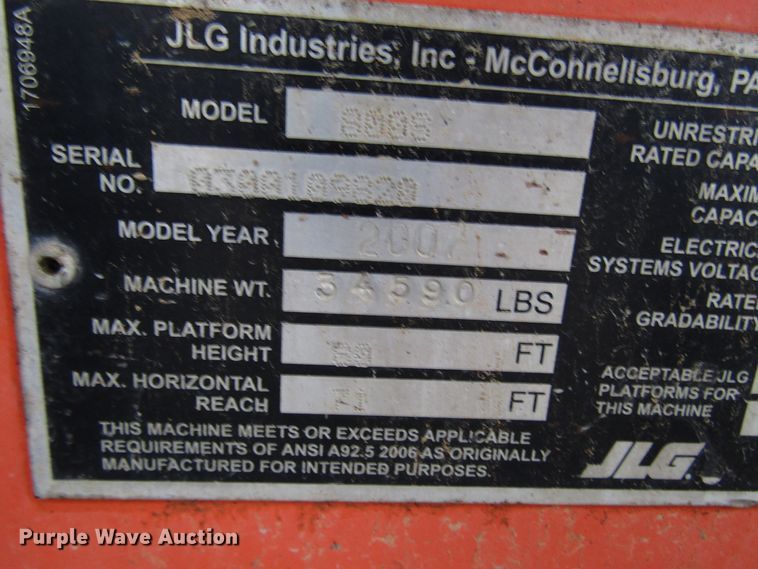 image for item DH8439 2007 JLG 800S boom lift