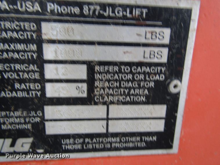 image for item DH8439 2007 JLG 800S boom lift